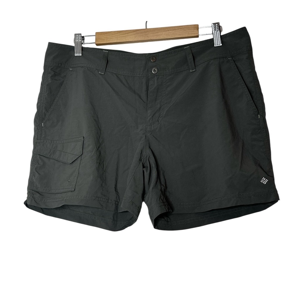 Columbia‎ Shorts  Women's Size 12 Omni Shade Sun Protection Pockets Stretch